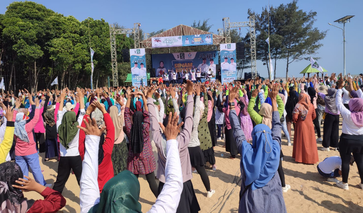 AMIN di Tuban, Ribuan Orang Siap Menangkan Senam Sehat Bareng Iya Juwita