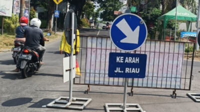 Pedagang Kaki Lima Mengalami Penurunan Usaha Akibat Jalur Satu Arah di Jember