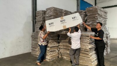 Logistik Pemilu 2024 Diterima Secara Ketat oleh KPU Surabaya dan Disimpan di Gudang Margomulyo