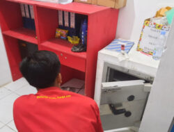 Kawanan Maling Merampok Dua Minimarket di Tuban dengan Jebol Atap hingga Tembok