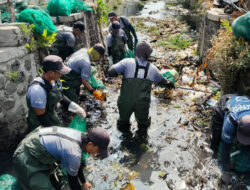 Sungai Watch Sukses Mengurangi 1 Ton Sampah di Sungai Karangrejo Banyuwangi