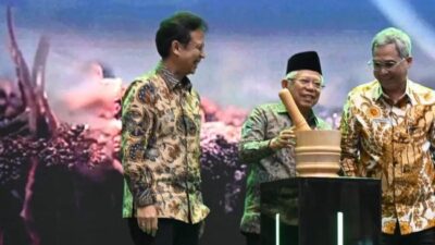 Farmasi Ini Mendapat Sorotan Berkat Penggunaan Bahan Baku Asli dari Indonesia