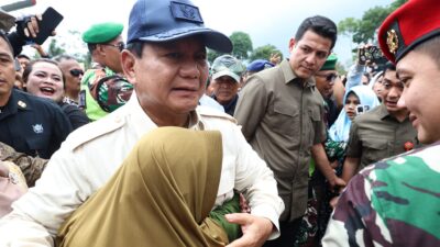 Prabowo Meminta Universitas Pertahanan RI Mempertimbangkan Solusi untuk Mengatasi Dampak Naiknya Air Laut bagi Rumah Warga