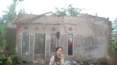 Angin Kencang Melanda Tiga Kecamatan di Kabupaten Malang, Rumah-rumah dan Fasilitas Umum Terkena Dampak Kerusakan