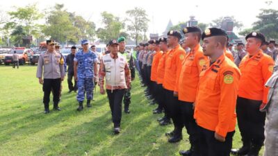 Pj Bupati Jombang dan Forkopimda Memeriksa Kesiapan Personil dan Peralatan dalam Menghadapi Bencana Alam