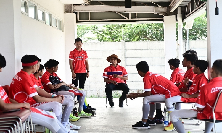 Penyelesaian Pelatihan Calon Pebalap Dunia oleh Astra Honda Racing School