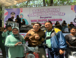 Walikota Madiun Memberikan Sembako Gratis dan Motor sebagai Bentuk Apresiasi Hari Ibu