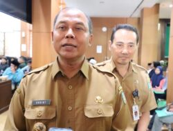 Ingatkan Pemilih Pemula agar Bijak Menggunakan Media Sosial, Pj Bupati Jombang