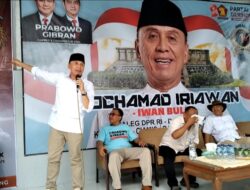 Iwan Bule Berinteraksi Langsung dengan Masyarakat di Jawa Barat, dari PKL hingga Pelaku UMKM, untuk Mendengarkan Aspirasi mereka