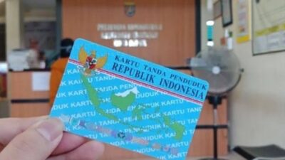 Warga Sumenep Khawatir KTP Sering Disalahgunakan sebagai Persyaratan