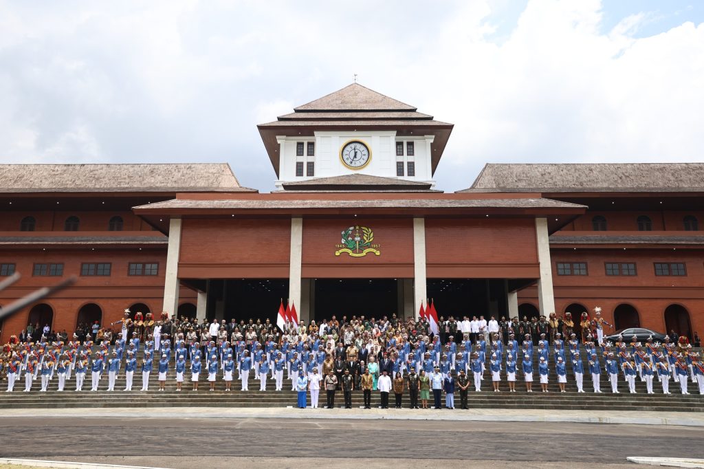 Jokowi Resmikan Renovasi Graha Utama Akmil yang Dilakukan oleh Prabowo