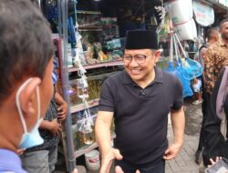 Cak Imin, Cawapres, Mengunjungi Pasar Citra Niaga Jombang dan Membeli Dagangan Pedagang Kaki Lima