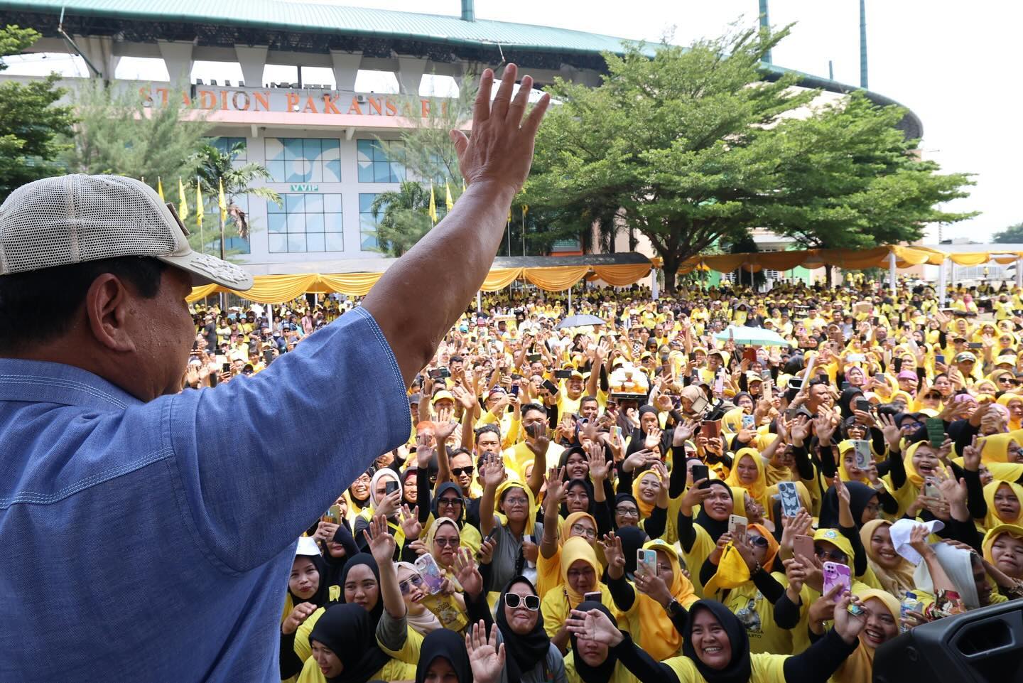 Prabowo Subianto Mengajak Kader Golkar Berjuang untuk Memenangkan Pemilu 2024 Melalui Program Makan Siang Gratis