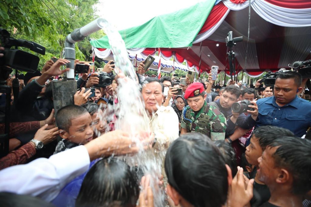 Prabowo Subianto Menghadiri Peresmian 15 Titik Sumber Air Bersih di Madura demi Kebutuhan Masyarakat