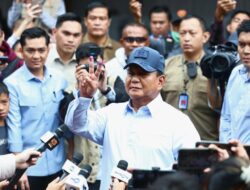 Prabowo Subianto Menggunakan Hak Pilihnya: Menjaga Ketertiban, Damai, dan Sejuk di TPS Sesuai Nurani