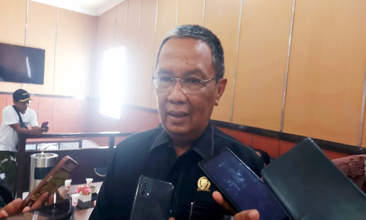 Ketua DPRD Bondowoso Mendorong Pencairan Gaji Perangkat Desa yang Terhambat Selama Tiga Bulan