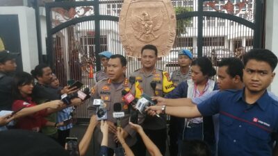 Ribuan Personel Gabungan Polda Metro Jaya Memberikan Keamanan Saat Demo di Gedung DPR