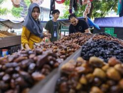 Kurma Berkah Ramadan Laku Keras di Tanah Abang