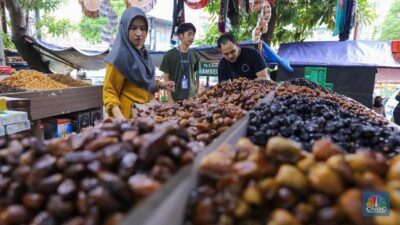 Kurma Berkah Ramadan Laku Keras di Tanah Abang