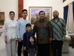 Eid al-Fitr 1445 H, Prabowo Subianto Holds Halal Bihalal Gathering with Gibran and Relatives in Kertanegara