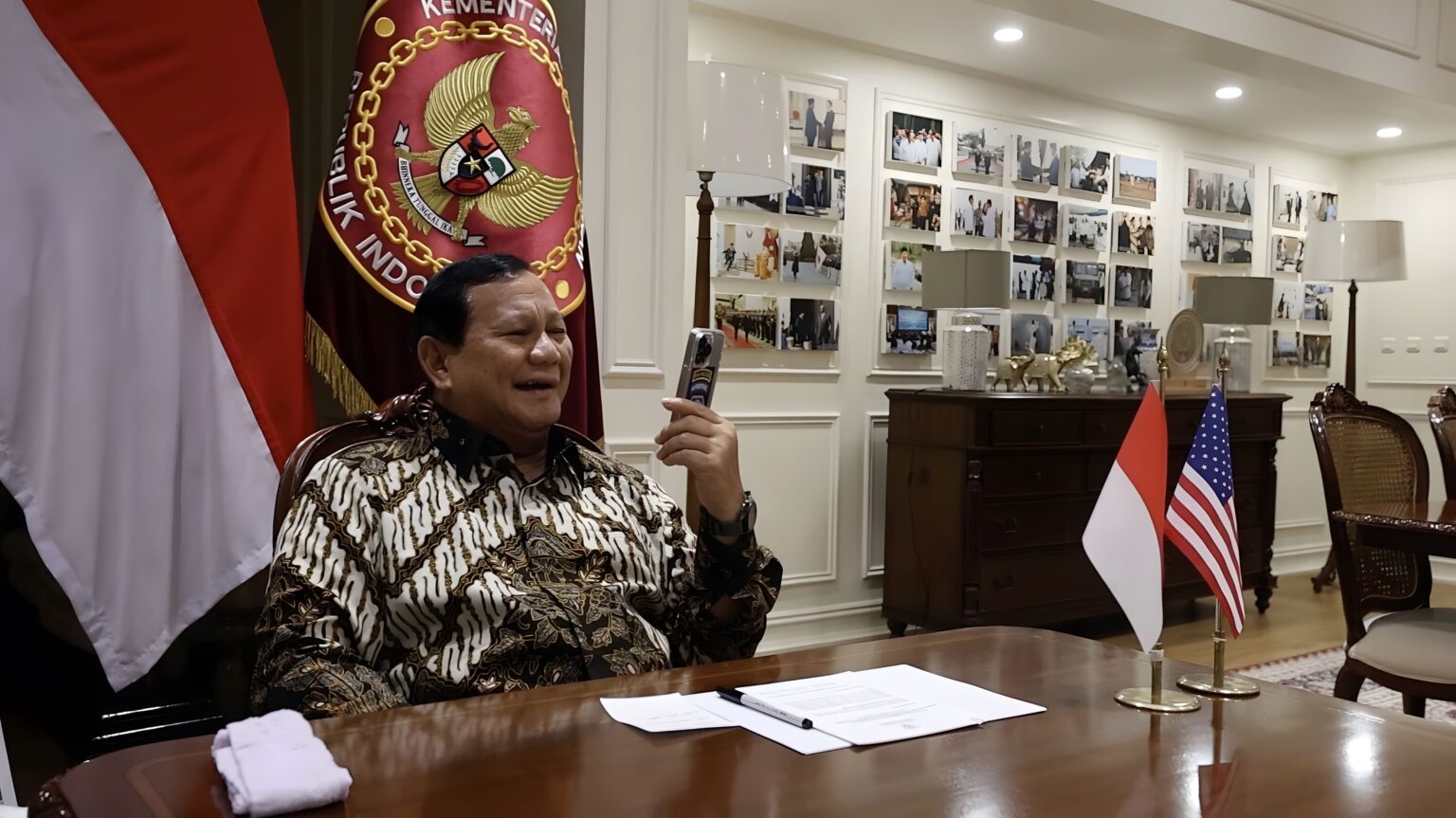 Prabowo Subianto Menerima Telepon dari Menteri Pertahanan AS Setelah Dinyatakan Sebagai Presiden Terpilih, Mengucapkan Selamat atas Kemenangannya dalam Pilpres