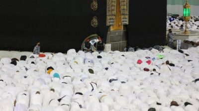 Niat, Tata Cara, dan Bacaan Sholat Idul Fitri