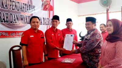 Ketua AKD Jombang Siap Berlaga di Pilkada, Mengembalikan Formulir Pendaftaran ke PDIP