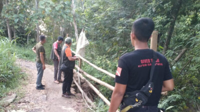 Jalan Penghubung Dua Desa di Sampang Terdampak Longsor Dikarenakan Intensitas Hujan Tinggi