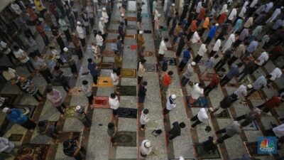 Panduan Mengikuti Sholat Jumat sebagai Makmum dan Imam