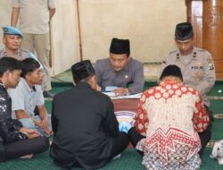 Pernikahan Tahanan Narkoba di Masjid Baiturahim Polres Kediri Kota