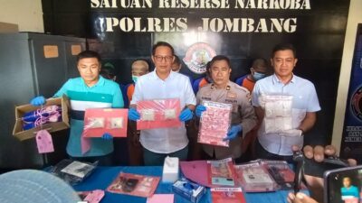 Polres Jombang Menangkap Pasangan yang Membawa Sabu, Bernilai Setengah Miliar Rupiah