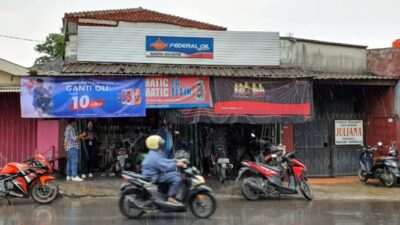 Persiapan yang Harus Dilakukan Pengendara Motor Ketika Memasuki Musim Hujan