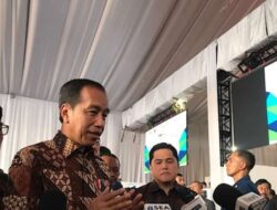 Jokowi Tanggapi Komentar Mahfud Mengenai KPU yang Dinilai Tidak Layak Menjadi Penyelenggara Pilkada