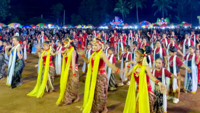 Ritual Ruwat Bumi di Desa Karangjati Ramai Meriah dengan Partisipasi Para Pejabat yang Bergembira Menari Tari Goyang Banjarnegara