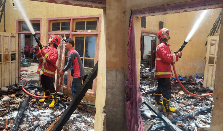 Kebakaran Korsleting Listrik Menghanguskan Rumah Warga di Banyuwangi