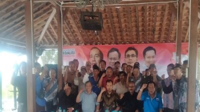 Mantan Kades Dukung Cabup Awaluddin Muuri untuk Membangun Cilacap dalam Pilkada 2024