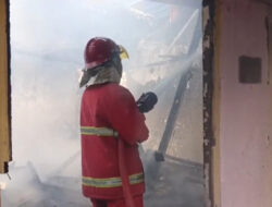 Rumah Terbakar di Banyuwangi, Pemilik Mengalami Kerugian Besar