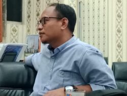 Pansus DPRD mendesak Sekda Pemkab Situbondo untuk segera mengembalikan kelebihan honor