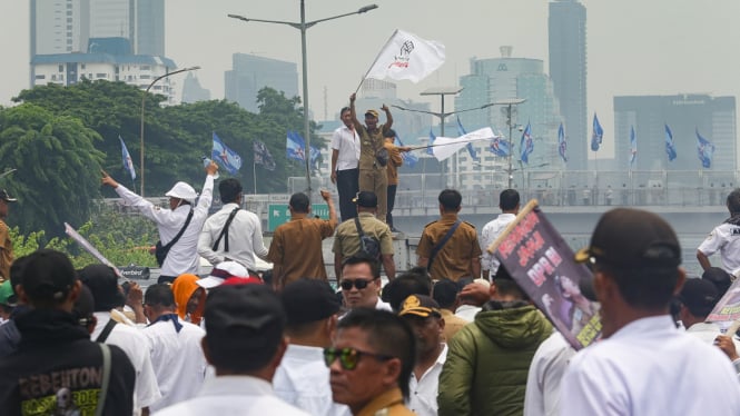 Hari Ini Ada Demo, Mohon Hindari Jalur Lalu Lintas di Lokasi Tertentu untuk Pengendara