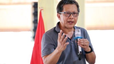 Keras! Rocky Gerung Menyampaikan Kritik terhadap Jokowi tentang Istana Bau Kolonial: Menyatakan Bahwa Dia Menciptakan Suasana Intimidasi.