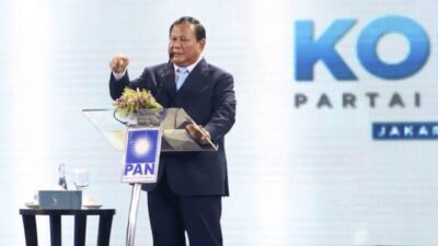 Prabowo Menyebut Pihak yang Haus Kekuasaan Merugikan Bangsa dalam Kongres PAN