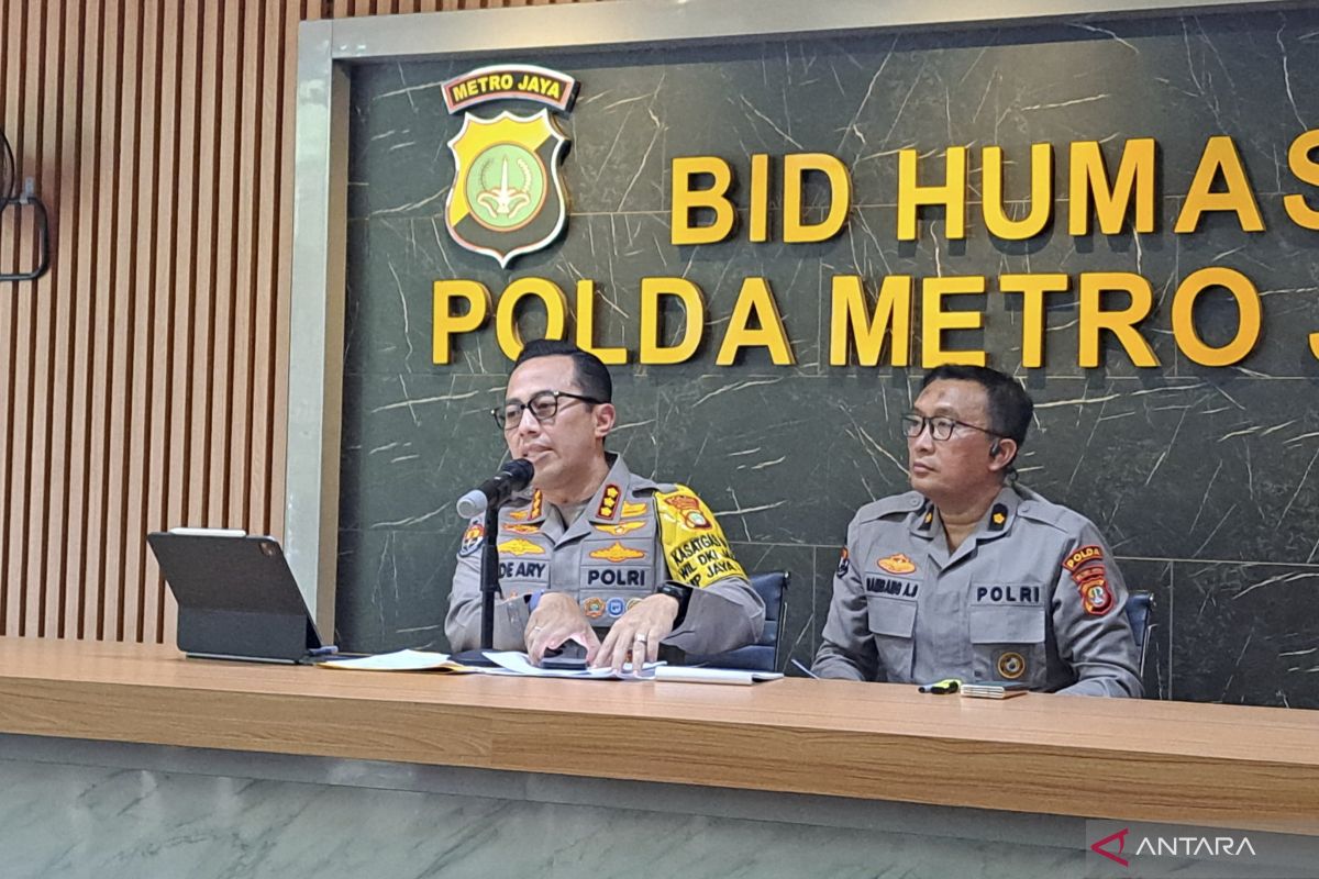 Polisi menetapkan tiga tersangka terkait kasus 7 jasad ditemukan di Kali Bekasi