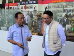 Berkeliling Museum Bang Yos bersama Sutiyoso dan Ridwan Kamil