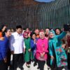 Happy Moment: Prabowo Subianto Poses for a Selfie with Iriana and Mothers at IKN