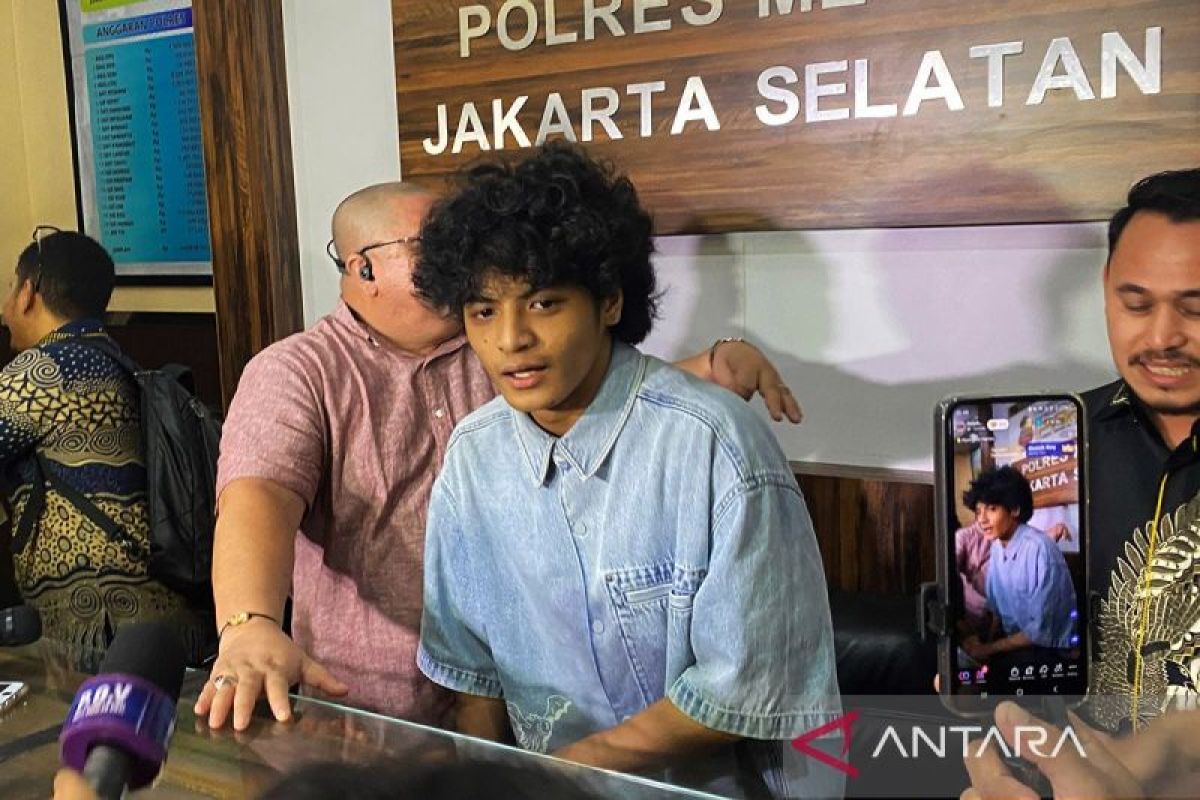 Keluarga Vadel melaporkan Nikita atas postingan di media sosial.