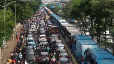 Jakarta Bersiap untuk Wilayah Rendah Emisi dengan Truk sebagai Penyumbang Emisi Terbesar