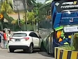 Video Tabrakan Bus dengan Honda HR-V di Pom Bensin, Netizen: Siapakah yang Bersalah?