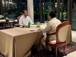 Bahlil mengungkap hubungan Prabowo dan Jokowi semakin dekat setelah makan malam bersama