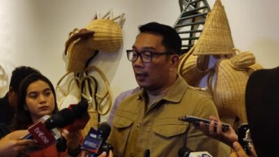 Ridwan Kamil Menjual Lukisan untuk Membuat Baliho Kampanye di Pilkada Jakarta