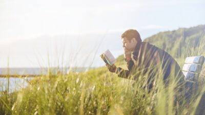 Meningkatkan Pengetahuan dengan Membangun Kebiasaan Membaca Buku